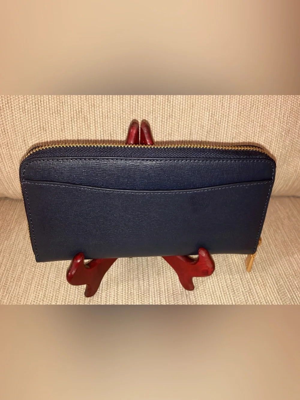 NWOT KATE SPADE SHAGGY EMBOSSED ZIP AROUND CONTINENTAL WALLET - NEVER USED